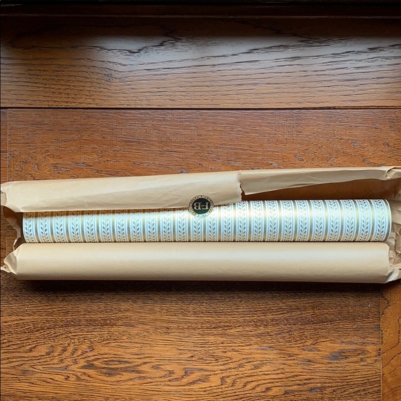 Farrow and Ball Metallic Gold Wallpaper - Picture 3 of 4